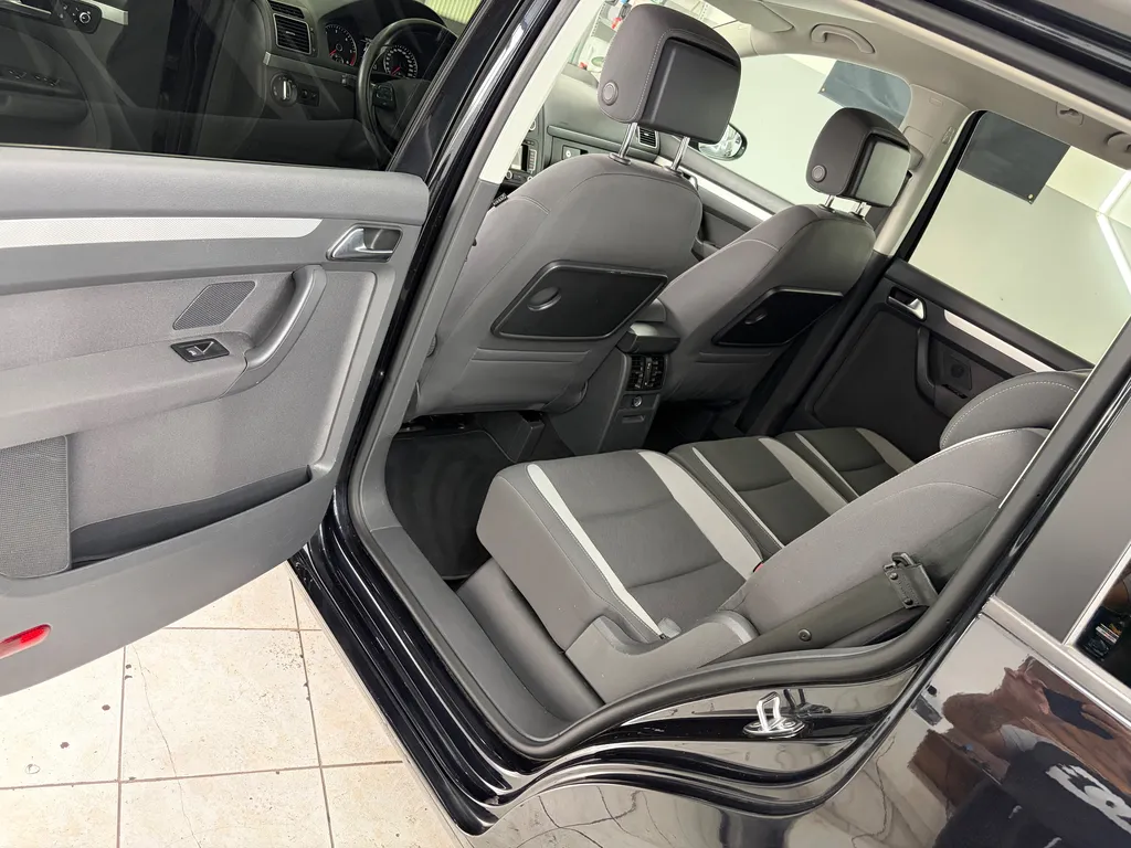 Volkswagen Touran – fotografie 9