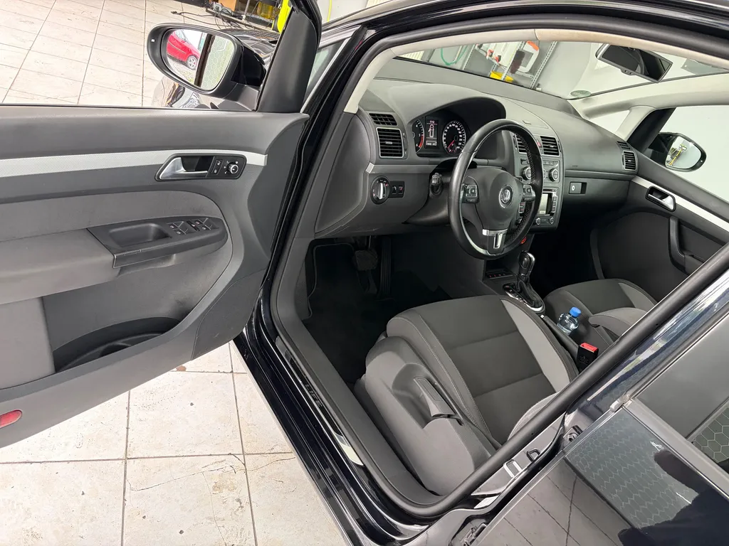 Volkswagen Touran – fotografie 7