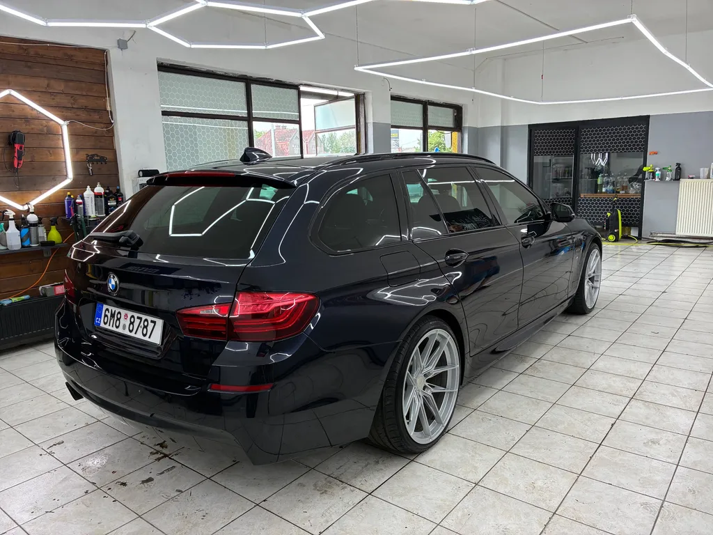 BMW F11 – fotografie 3